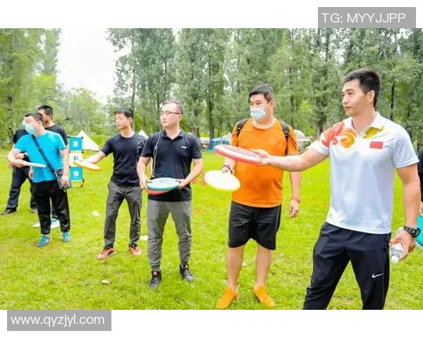 飞盘热潮席卷北京飞盘队协作创新引发热议